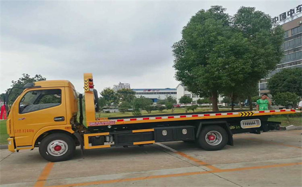 无锡定远24小时拖车救援电话号码，定远道路救援公司怎么收费的